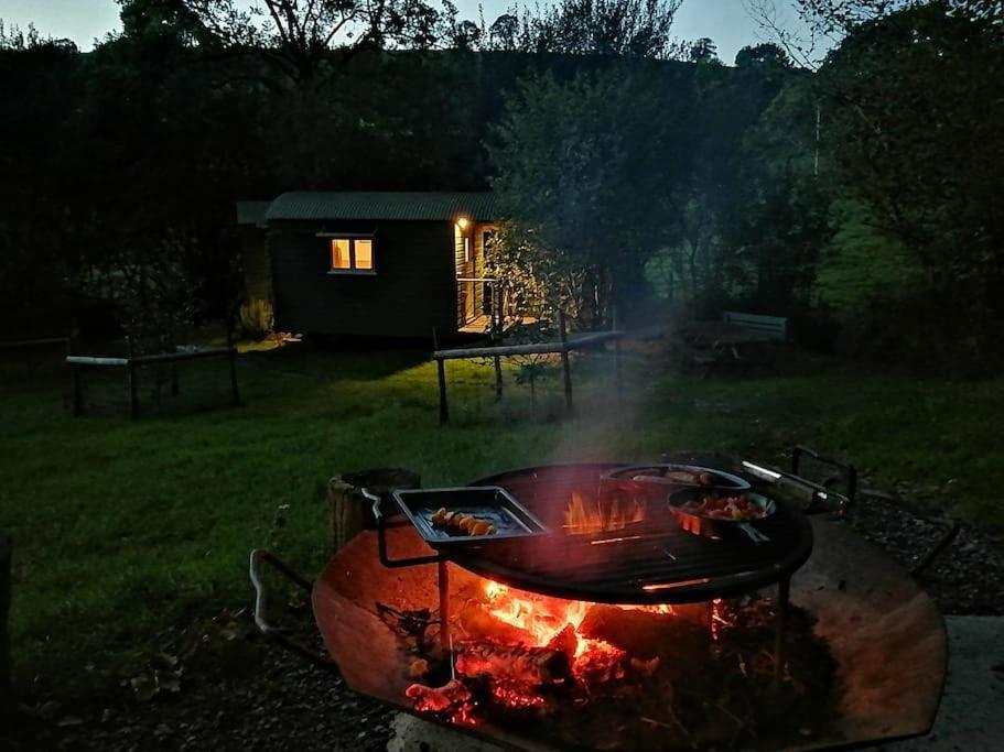 Penn Bergeyn Shepherd'S Huts Exeter Bagian luar foto